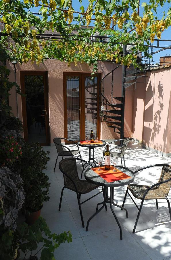 Janika Apartments تبليسي المظهر الخارجي الصورة